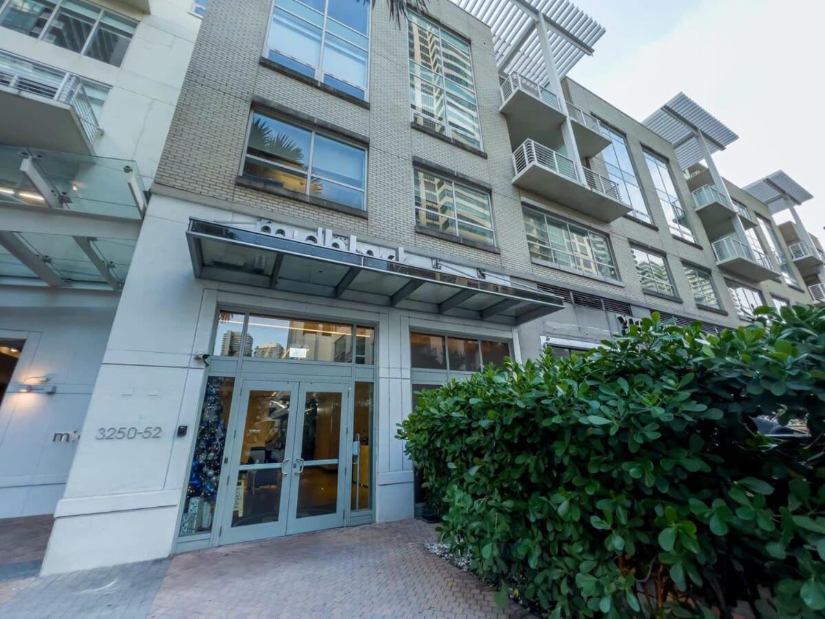 Palm Place Heart Of Miami With Parking Pool And Gym מראה חיצוני תמונה